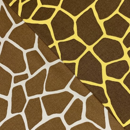 【ツイル】88306 キリン柄 コットン100% 約110cm巾